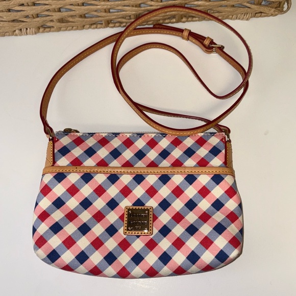 DOONEY & BOURKE Plaid Blue Red and White Canvas Crossbody Pre-owned - Picture 2 of 15